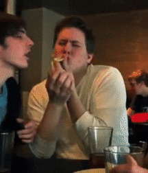 Candy40 5dc209bb0e400.gif