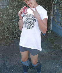 Candy46 boy tube 5e08c4cde14e7.jpg