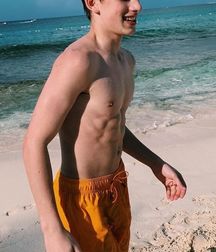 Candy46 boy tube 5e08c5368d13d.jpg