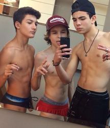 Candy46 boy tube 5e08c56af37e9.jpg