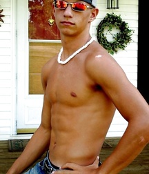 Candy47 boy tube 5e08c658b5271.jpg