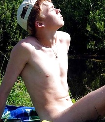 Candy47 boy tube 5e08c65c376da.jpg