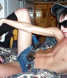 Candy47 boy tube 5e08c661dc288.jpg