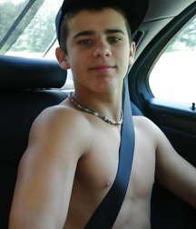 Candy47 boy tube 5e08c6633d39b.jpg