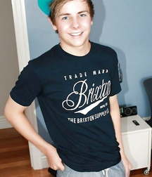 Candy47 boy tube 5e08c666a7267.jpg