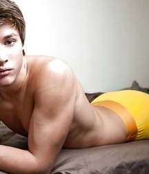 Candy47 boy tube 5e08c66aee19a.jpg