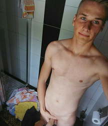 Candy47 boy tube 5e08c690e22ad.jpg