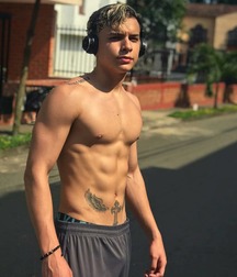 Candy47 boy tube 5e08c71771efc.jpg
