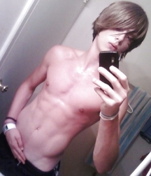 Candy48 boy tube 5e0e993fb6341.jpg