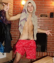 Candy48 boy tube 5e0e9946dbb69.jpg