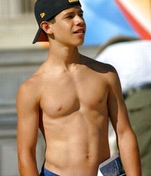 Candy48 boy tube 5e0e994882f13.jpg