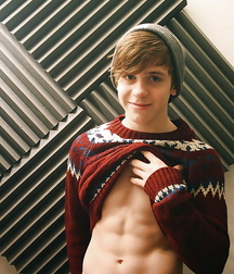 Candy49 boy tube 5e0e9a75e1a76.jpg