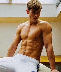 Candy49 boy tube 5e0e9aacb2d8d.jpg
