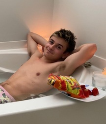Fantasy Eye Candy Gay Boys Tube Select  60993c08d13a6.jpg