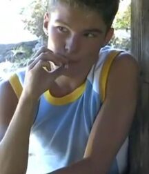 Smoking Hot Eye Candy 561 60c652c9a9b6f.jpg