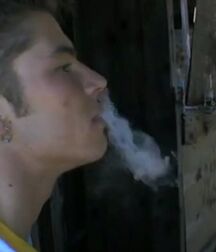 Smoking Hot Eye Candy 561 60c652fe4c304.jpg