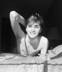 Eye Candy nice twink boy porn 6130e0c3119d1.jpg