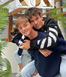 Hot Eye Candy Bread and Butter twink boys porn