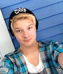 Hot Action Eye Candy best match twink boys porn 6183ebcf43e9d.jpg