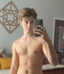 Hot Action Eye Candy hold twink boys porn 618bddf70e5da.jpg