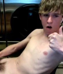Hot Action Eye Candy smooth twink boys porn best moon 618d6a7e3409d.jpg