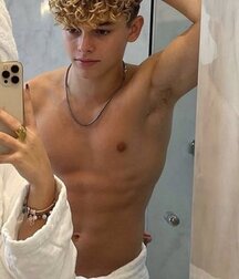 Spread Hot Action Eye Candy gay twink boy porn 6197c2482e402.jpg