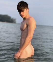 Twitch Hot Action Eye Candy twink boys porn 619a78a7d9ae1.jpg