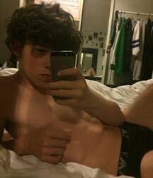 Twitch Hot Action Eye Candy twink boys porn 619a78c1587a9.jpg