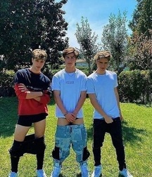 Hot Action Eye Candy spark twink boys porn 61a7946d6b96a.jpg