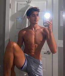 Hot Action Eye Candy spark twink boys porn 61a794852fa3a.jpg
