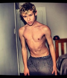 Hot Action Eye Candy shirtless fun twink boy porn 61af88024eb79.jpg