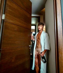 Beautiful Hot Cute Eye Candy twink boy porn 61c893abeb28b.jpg