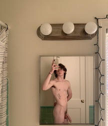 Hot Selfie Eye Candy twink boys porn strip 61c9f01b51256.jpg