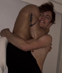 Hot Selfie Eye Candy twink boys porn strip 61c9f03431585.jpg