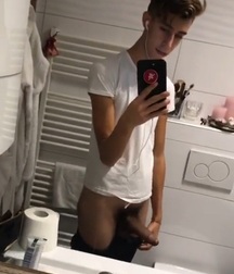 Update Nude Hunk straight Action Eye Candy twink porn 61f7f0b8b8a61.jpg