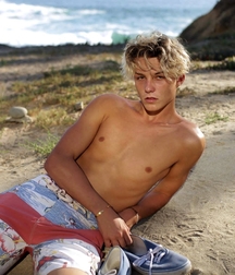 hot stud straight Action Eye Candy twink porn boys 6201fcc96d583.jpg