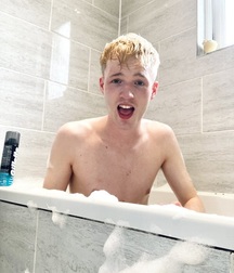 straight frat guy Action Eye Candy twink porn selfies 62053038634fd.jpg
