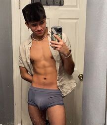 Straight Bros Selfie Body Sex Ass Eye Candy Young Twink Porn 622cd578b3bbc.jpg
