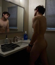 Weekend Selfie Nude Smooth  Ass Eye Candy Young Twink Porn 626c9b1fdf818.jpg
