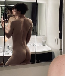 Activate Nude Twink Smooth Chest Eye Candy Young Twink Porn 626ebe2cd6976.jpg