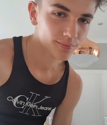 Active Nude Twink Smooth Chest Eye Candy Young Twink Porn 627695f11afe0.jpg
