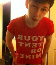 England Boy 5a47c83079f6e.jpg