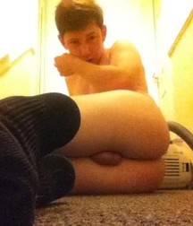 England Boy 5a47c854e4f54.jpg