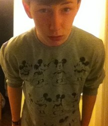 England Boy 5a47c85f5c96a.jpg