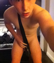 England Boy 5a47c871685b5.jpg