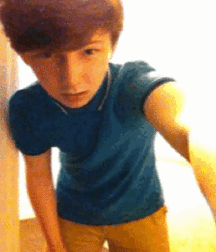 England Boy 5a47c88a8f296.gif