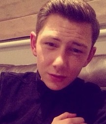 England Boy 5a47c8ac7ee39.jpg