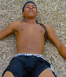 Seminude Boys 14_1 5d56a19274236.jpg