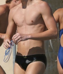 Seminude Boys 14_1 5d56a19dcefc6.jpg