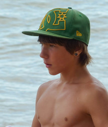 Seminude Boys 14_1 5d56a1a789bb8.jpg